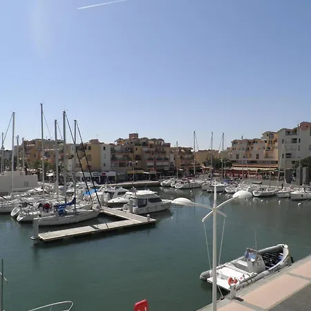 Apartamento Avec Piscine, 4 Couchages, - Fr-1-229-60 Gruissan